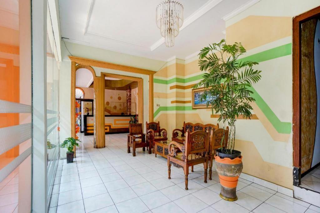 Hotel Oyo 3956 Palem 2 Syariah 2*
